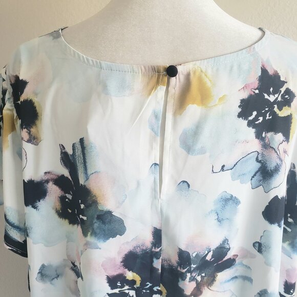 New TORRID Georgette Dolman Flutter Sleeve Top Blouse Artsy Floral Plus 3 - 3X - Picture 7 of 10
